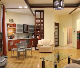 квартира Софиевская 4